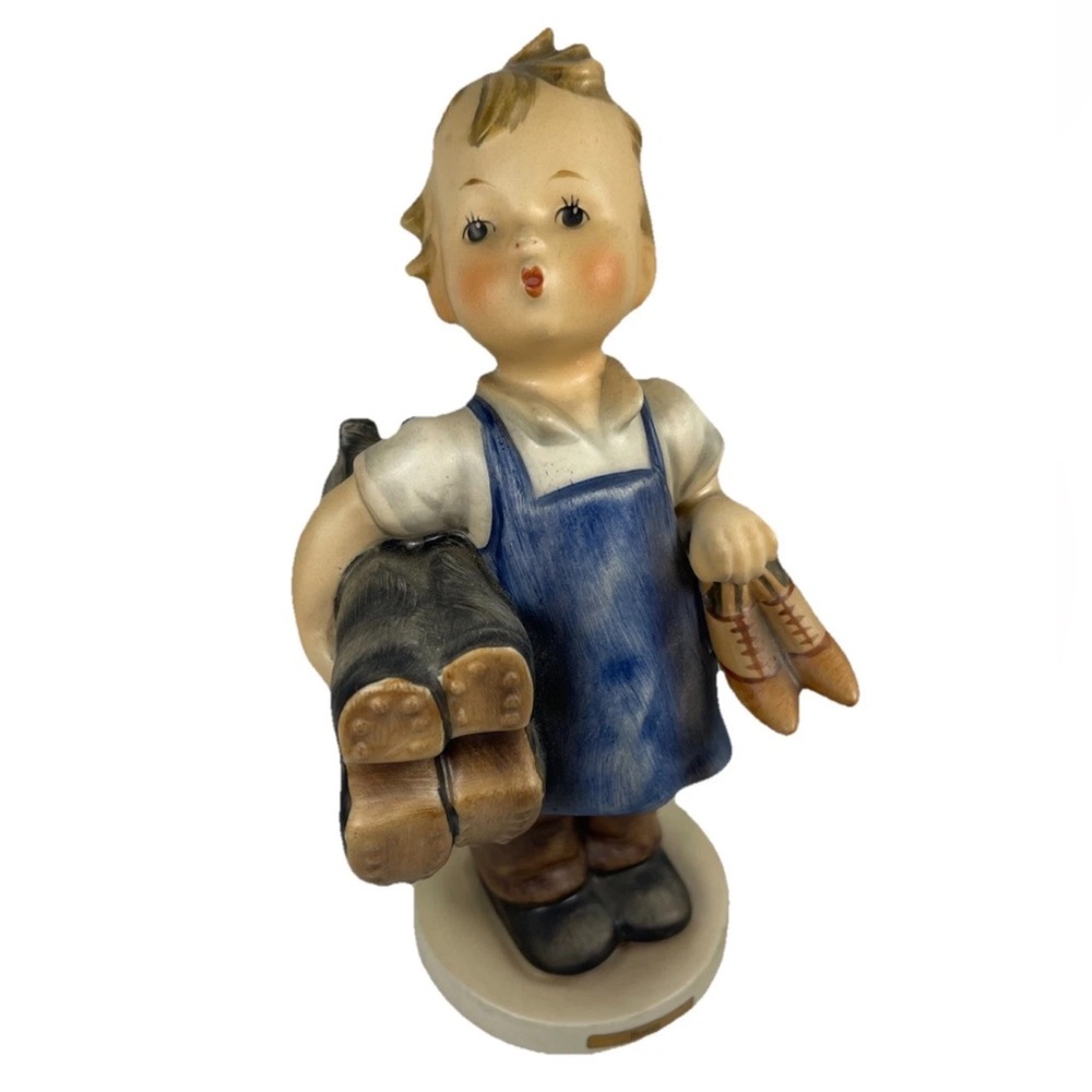 Goebel‎ Hummel vintage “Boots” boy cobbler collectible figurine #143/I 1960s